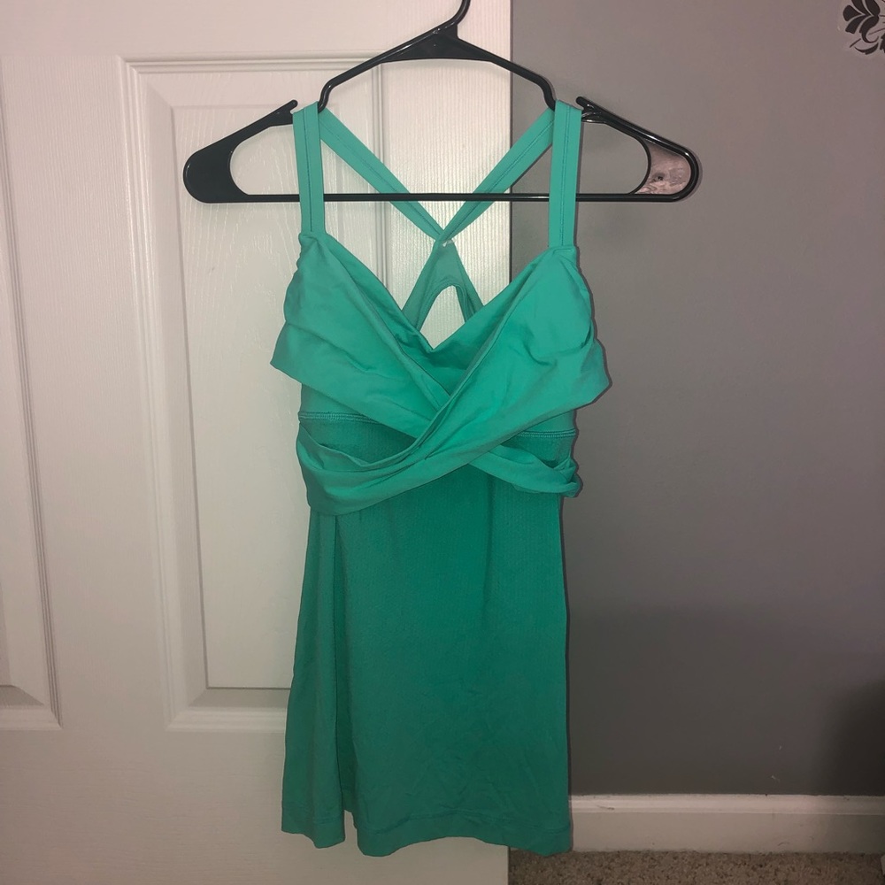 Lululemon tank top